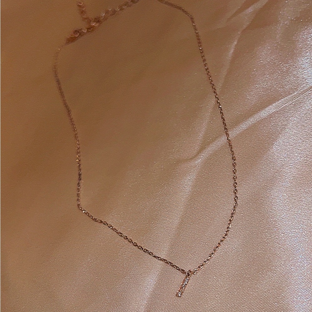 Simple rhinestone bar necklace